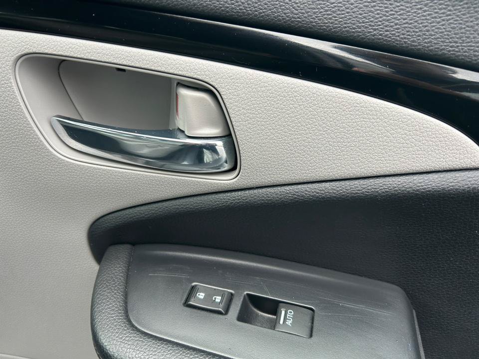 Used 2021 Honda Pilot Touring image 35
