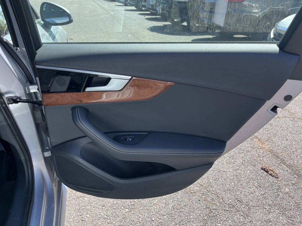 Used 2021 Audi A4 2.0T Premium Plus w/ Premium Plus Package AWD/4WD image 18