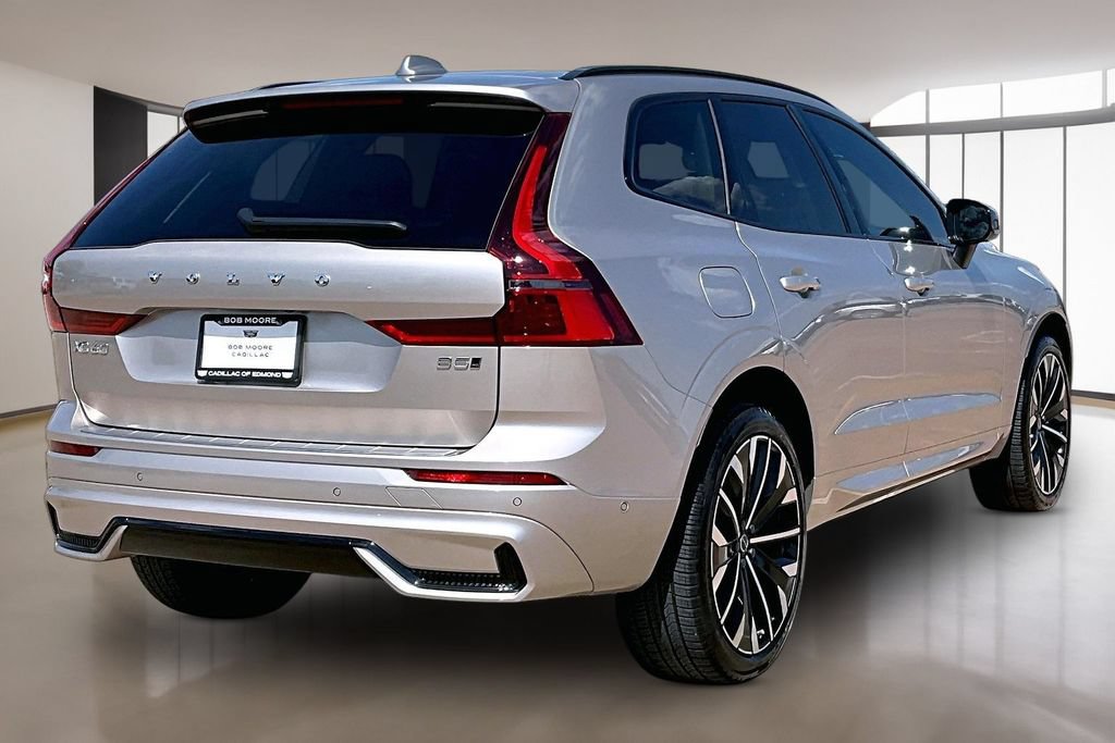 Used 2026 Volvo XC60 B5 Ultra w/ Protection Package Premier AWD/4WD image 2