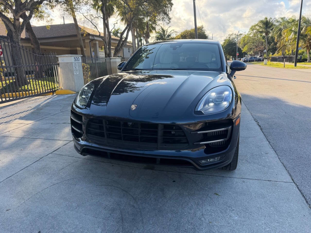 Used 2017 Porsche Macan Turbo image 17
