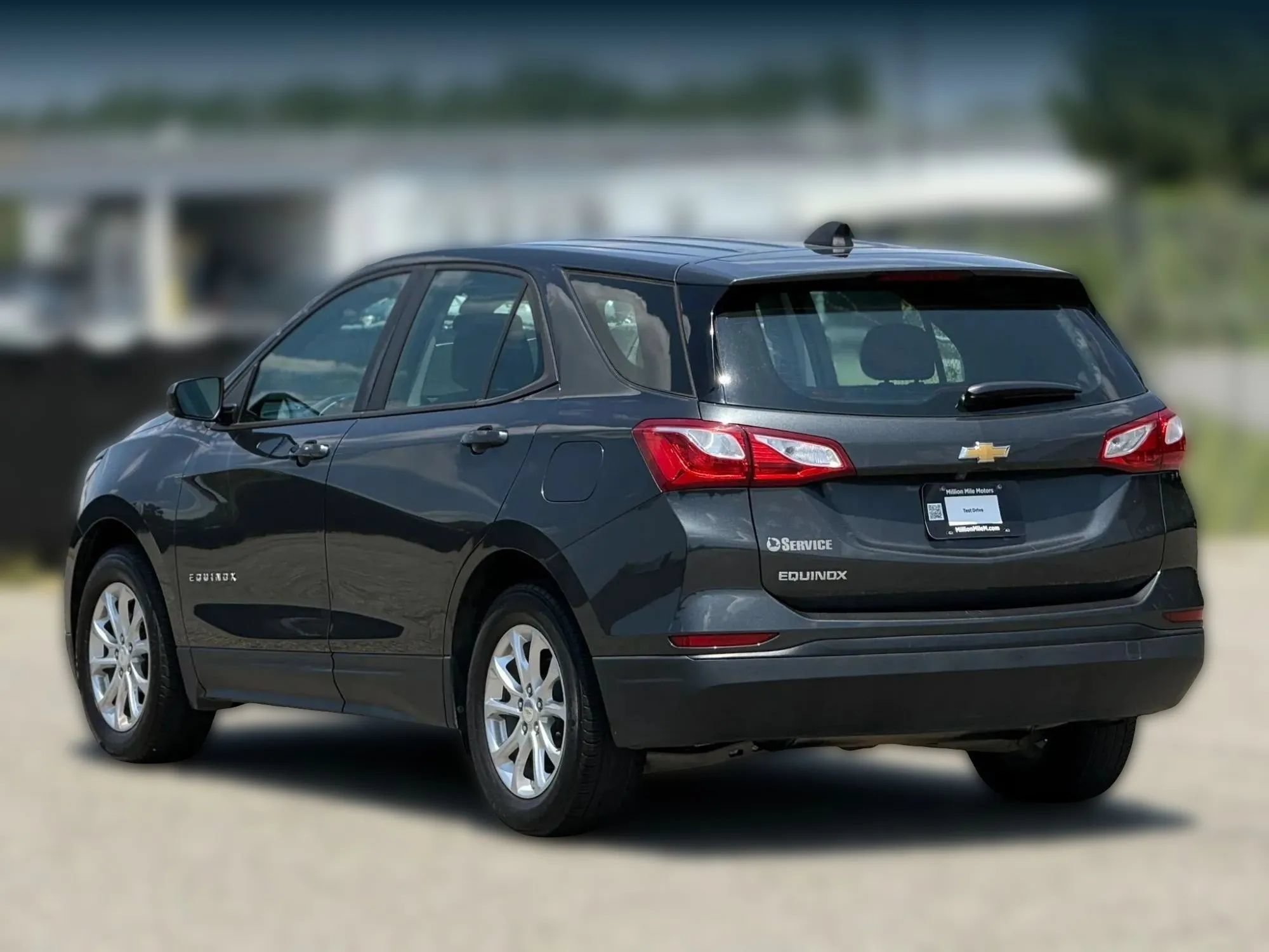 Used 2021 Chevrolet Equinox LS w/ LPO, Floor Liner Package FWD image 10