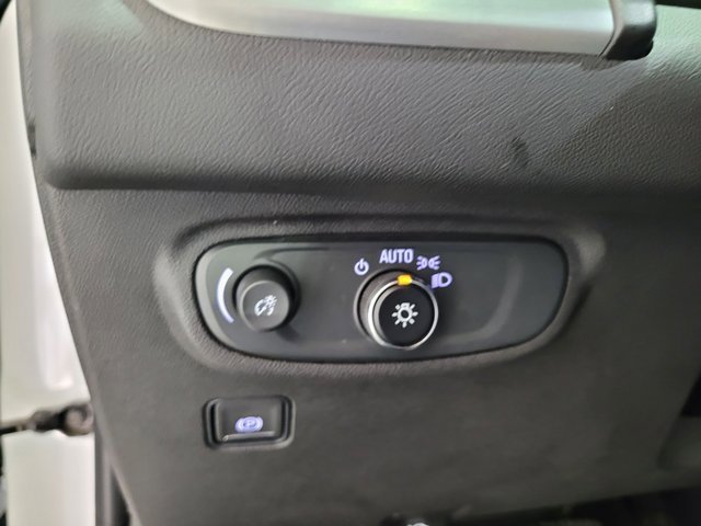 Used 2023 GMC Terrain SLE image 43