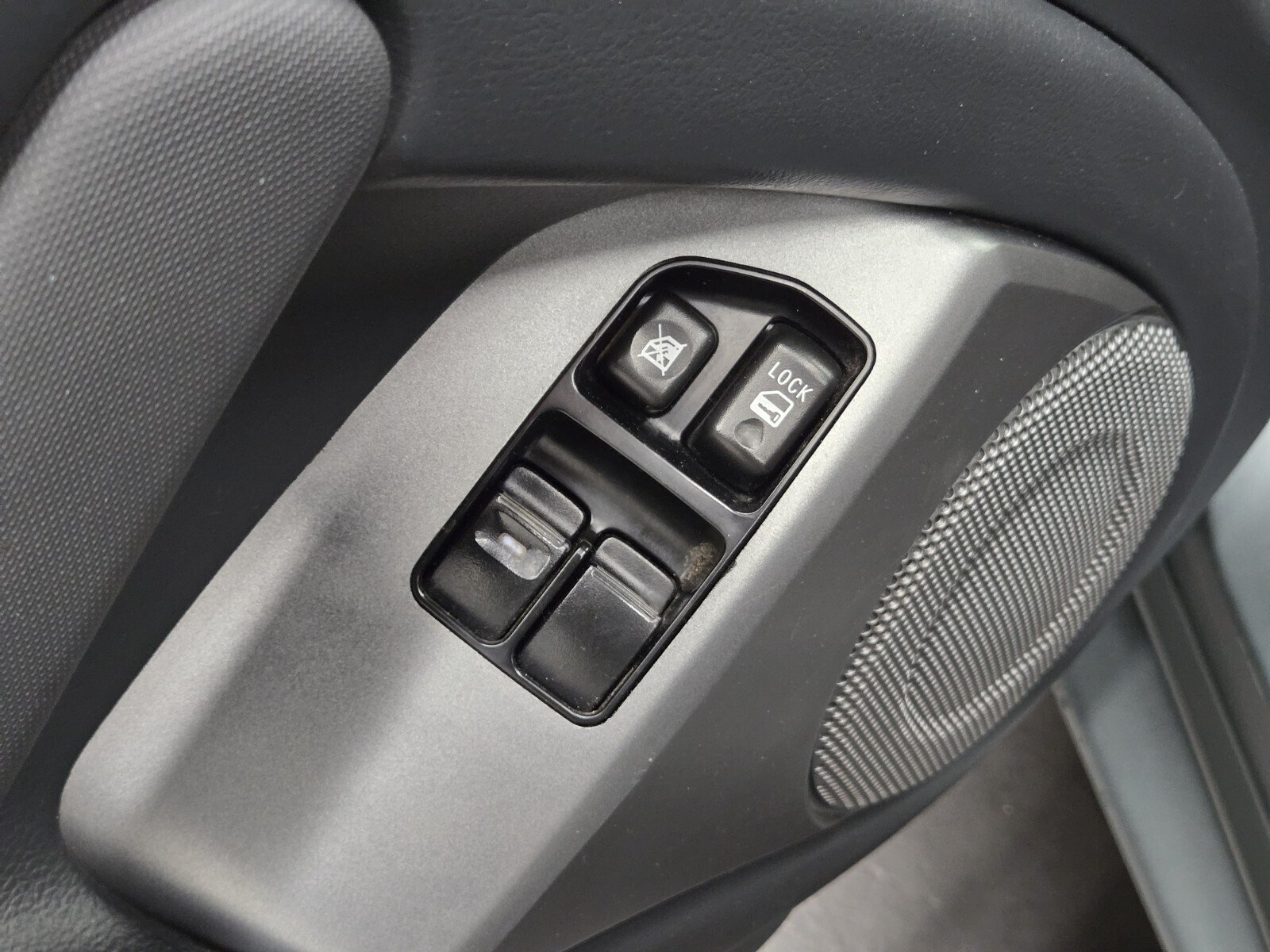 Used 2007 Mitsubishi Eclipse GT FWD image 13