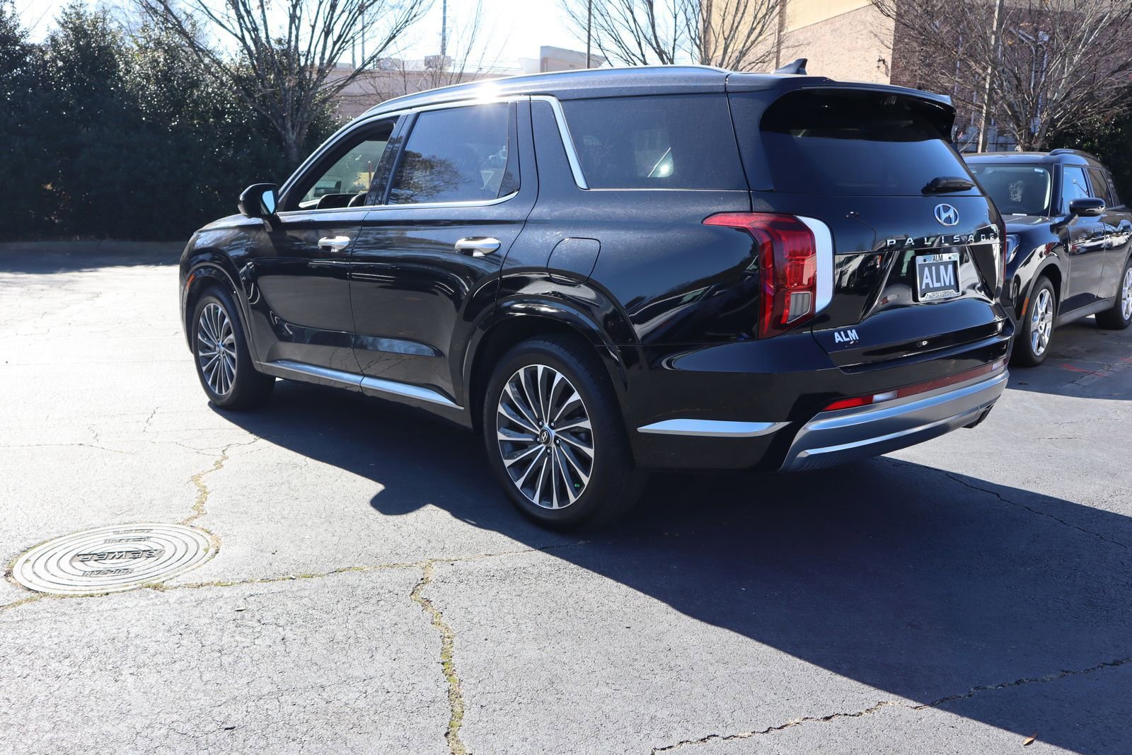 Used 2023 Hyundai Palisade Calligraphy image 7