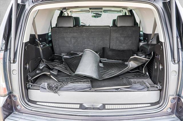 Used 2018 GMC Yukon SLT w/ Premium Edition AWD/4WD image 24