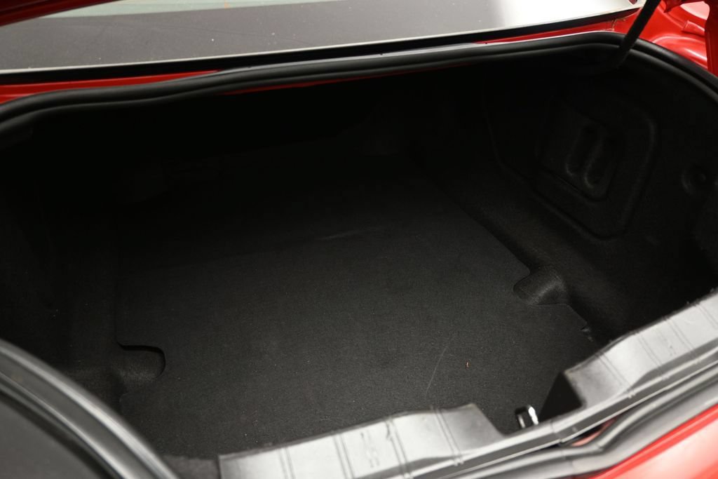 Used 2018 Chevrolet Camaro SS RWD image 18