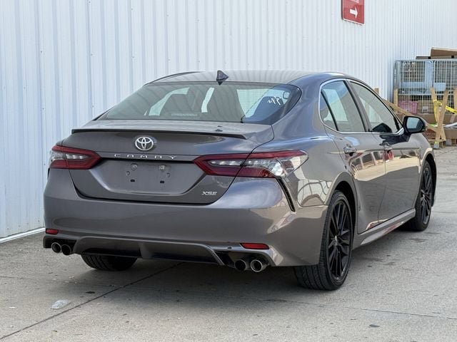 Used 2024 Toyota Camry XSE FWD image 4