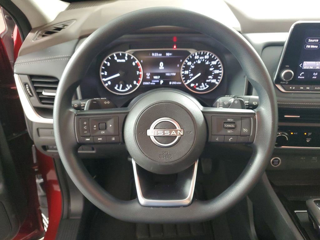 Used 2023 Nissan Rogue S image 20