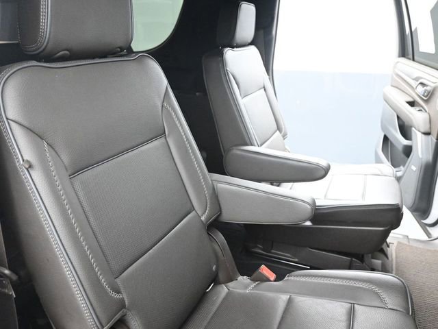 Used 2022 GMC Yukon XL Denali AWD/4WD image 23