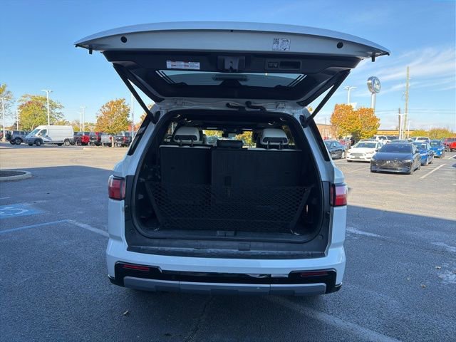 Used 2024 Toyota Sequoia Capstone image 12