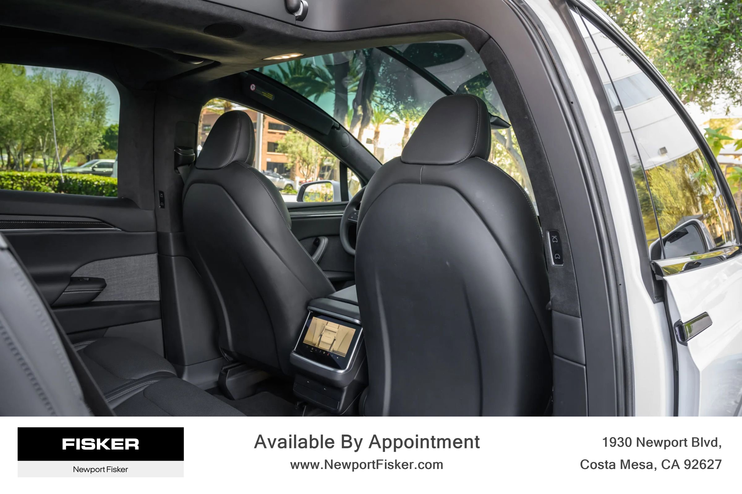 Used 2022 Tesla Model X image 32