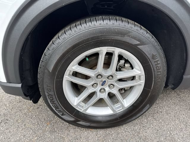 Used 2025 Ford Explorer Active w/ Active Comfort Package RWD image 12