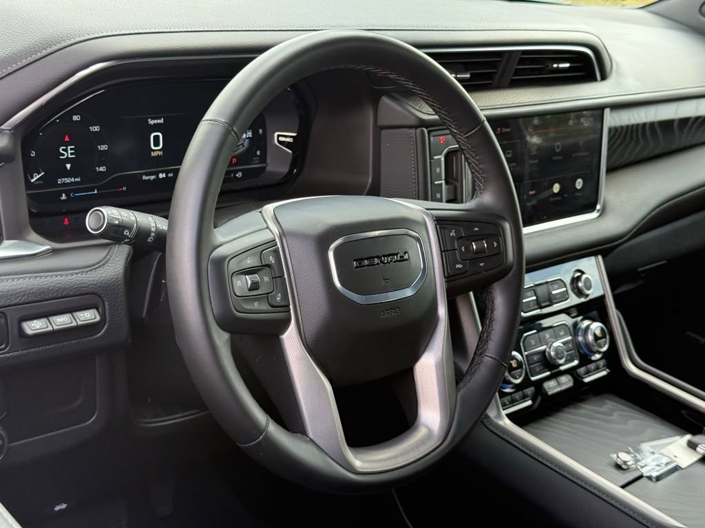Used 2024 GMC Yukon Denali AWD/4WD image 19