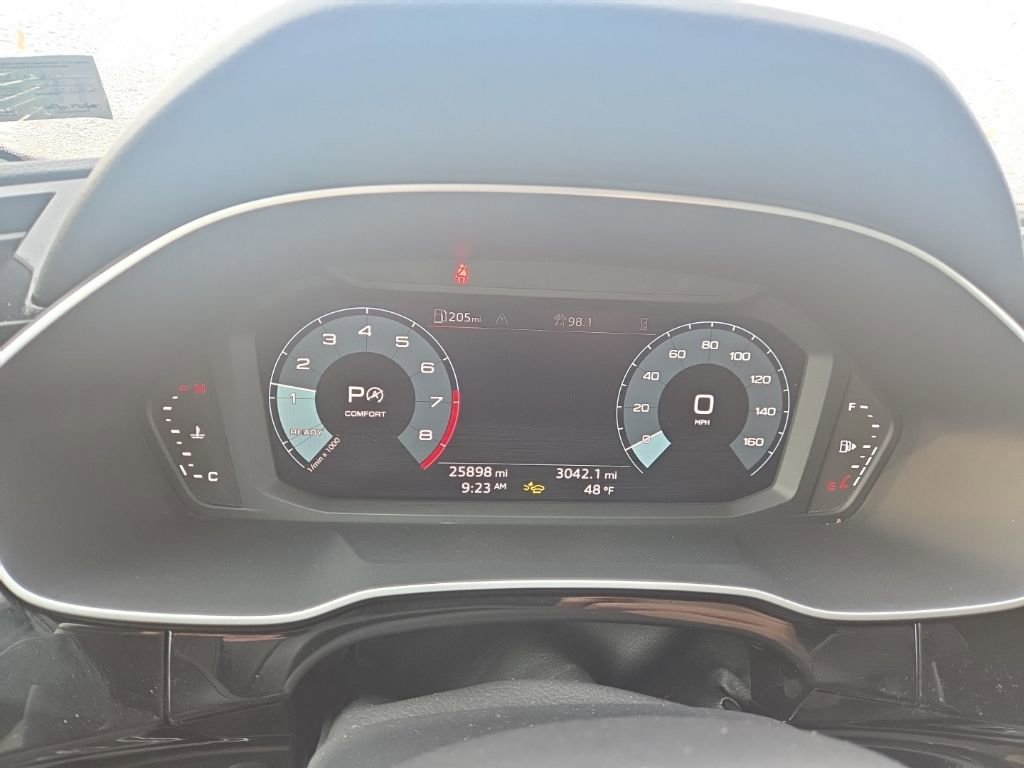 Used 2025 Audi Q3 2.0T Premium image 10