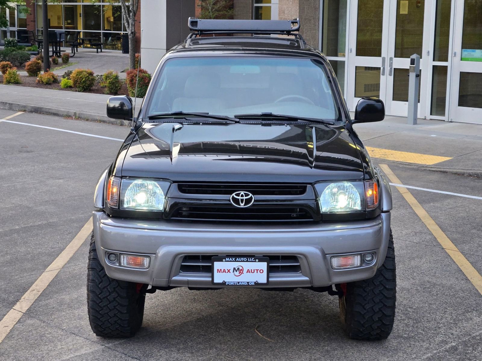 Used 2001 Toyota 4Runner Limited image 3