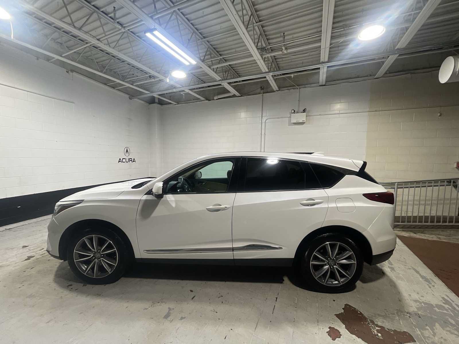Used 2019 Acura RDX w/ Technology Package AWD/4WD image 3