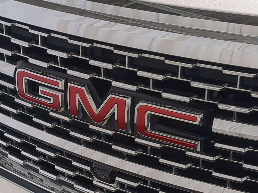 Used 2023 GMC Acadia Denali w/ Denali Technology Package AWD/4WD image 15