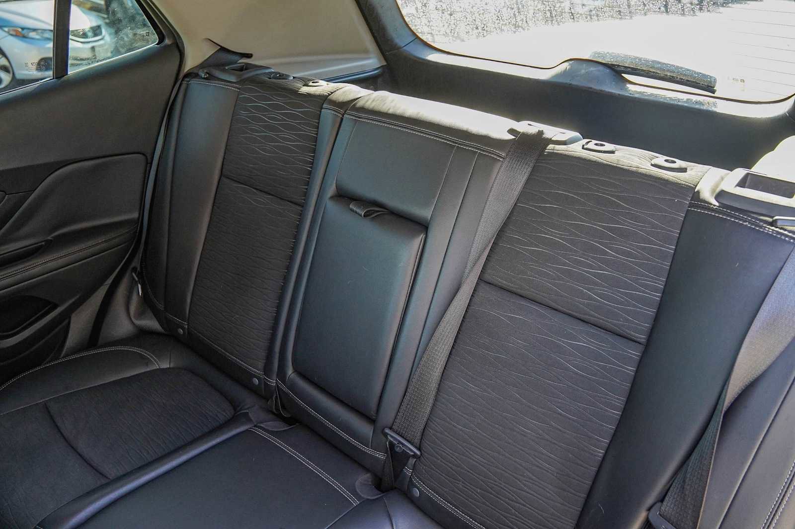 Used 2015 Buick Encore Convenience image 28