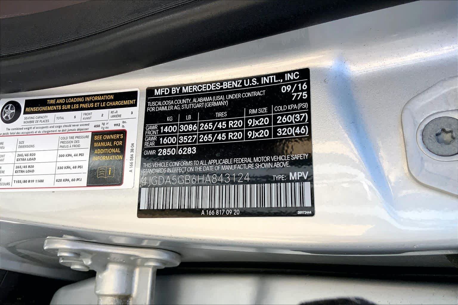 Used 2017 Mercedes-Benz GLE 400 4MATIC image 37