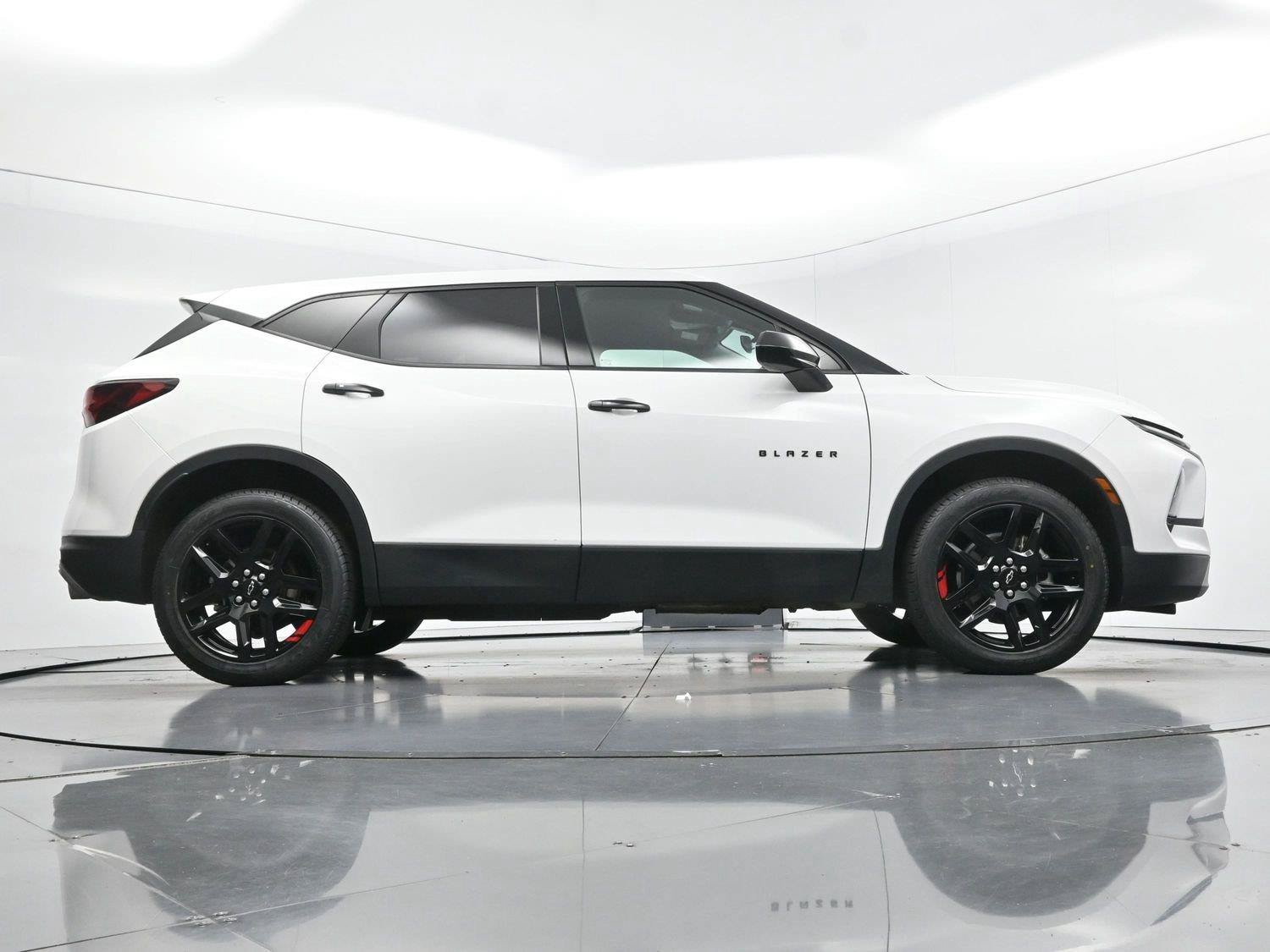 Used 2023 Chevrolet Blazer LT FWD image 50
