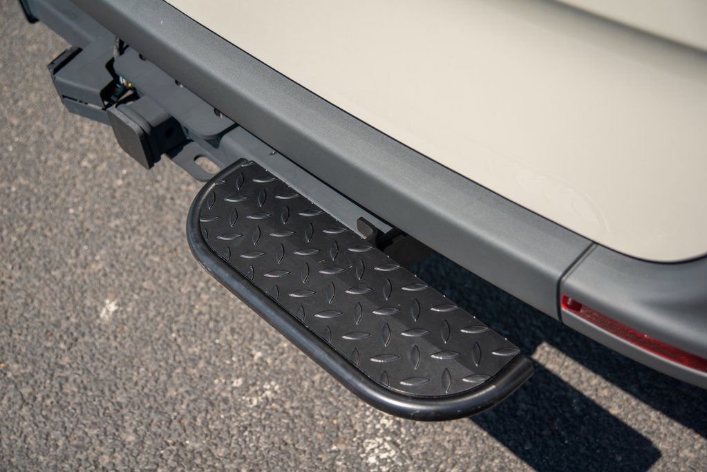 Used 2024 Mercedes-Benz Sprinter 144 Cargo image 18