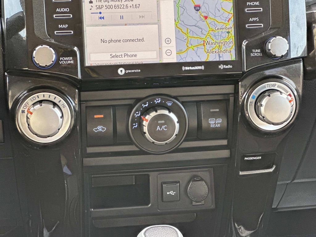 Used 2024 Toyota 4Runner TRD Off-Road Premium image 11