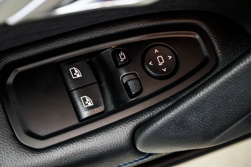 Used 2023 BMW Z4 M40i w/ Premium Package image 40