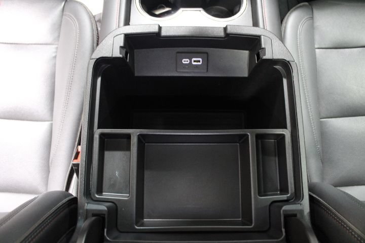 Used 2022 Chevrolet Suburban RST w/ Luxury Package AWD/4WD image 36