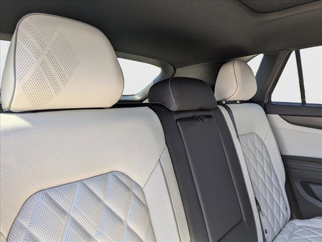 New 2026 Volkswagen Atlas Cross Sport SEL Premium R-Line image 30