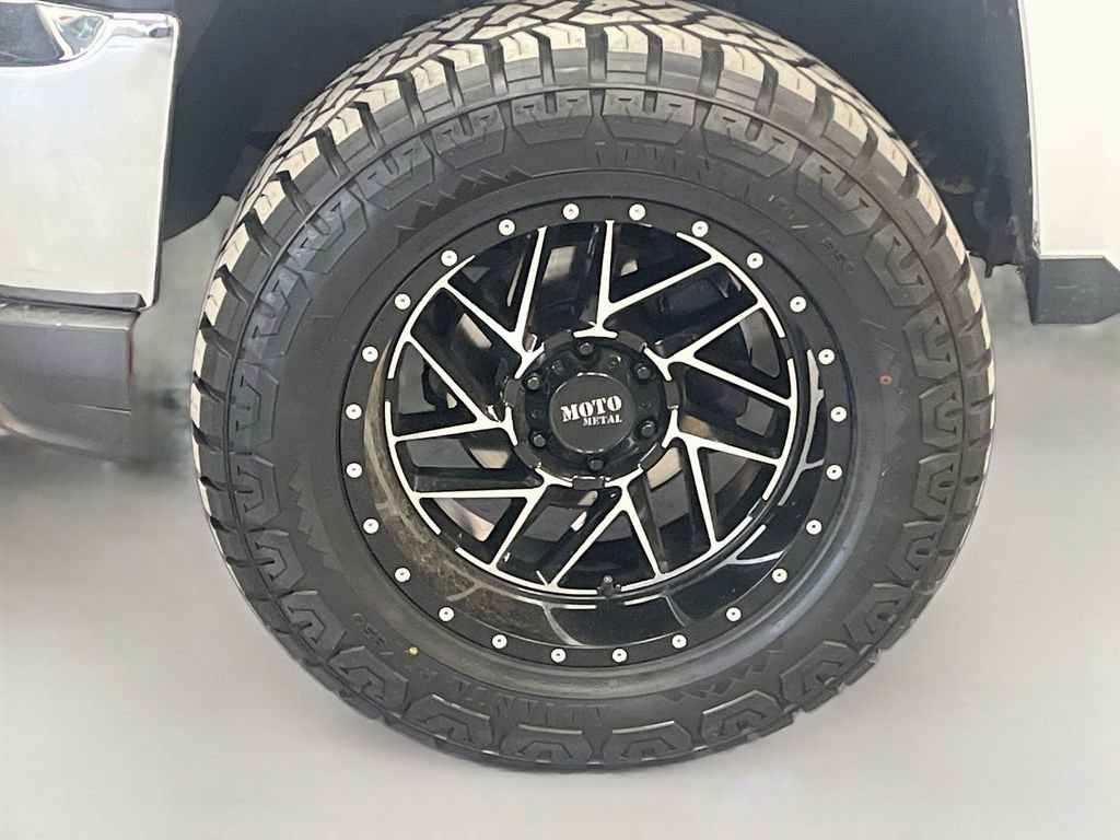 Used 2017 Chevrolet Silverado 1500 LTZ w/ LTZ Plus Package AWD/4WD image 31