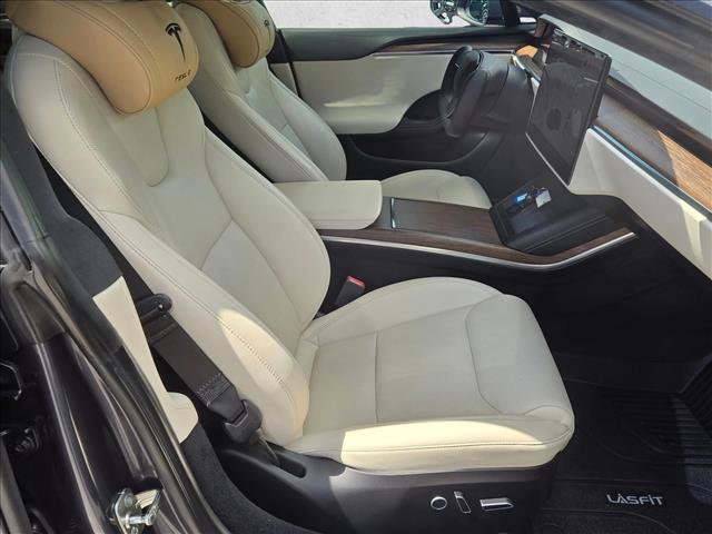 Used 2023 Tesla Model S Standard Range image 22