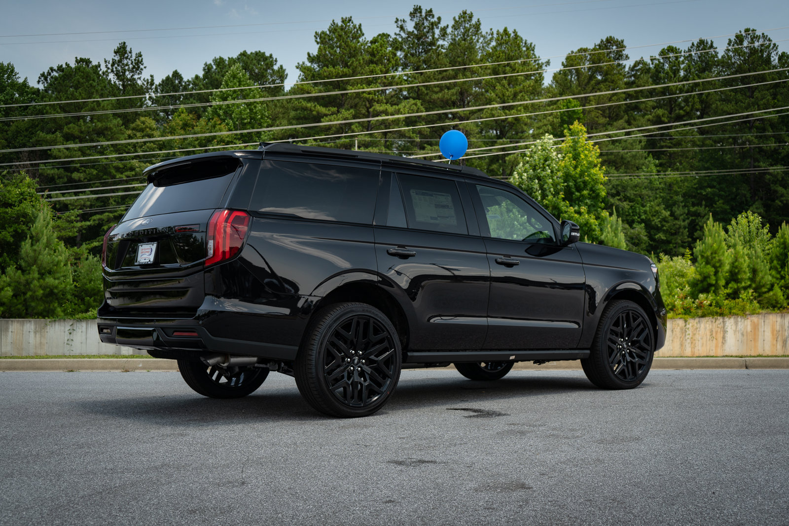 New 2026 Ford Expedition Platinum w/ Stealth Performance Package AWD/4WD image 17