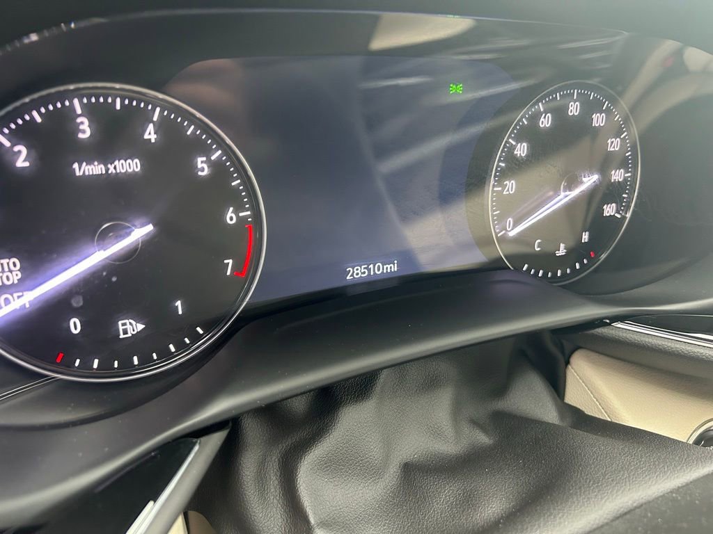 Used 2023 Buick Envision Avenir image 13