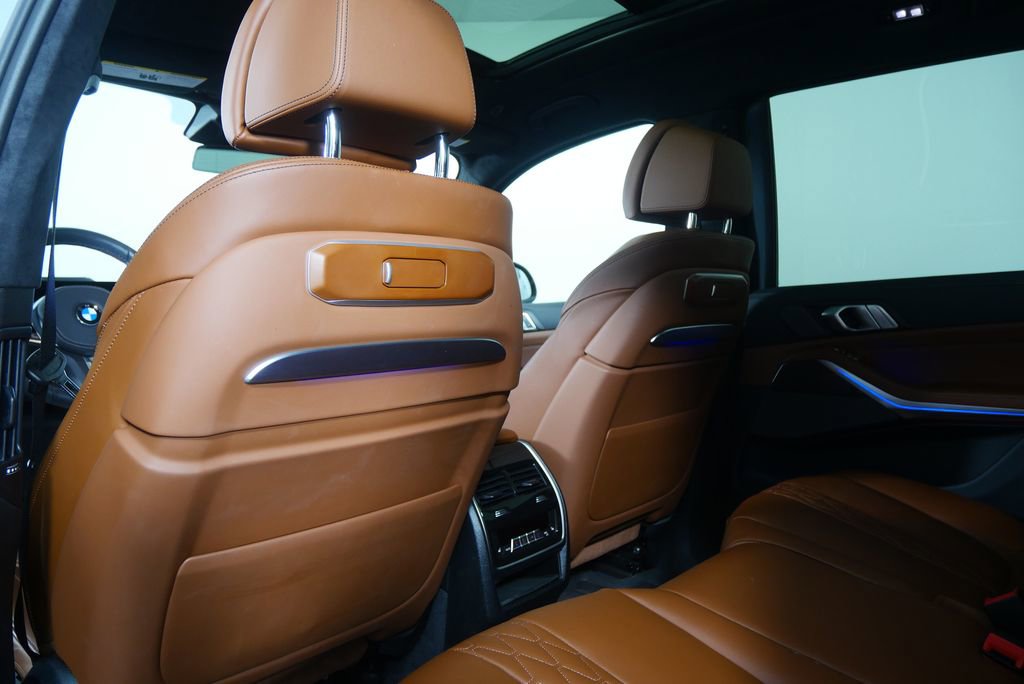 Certified 2025 BMW X7 M60i image 21