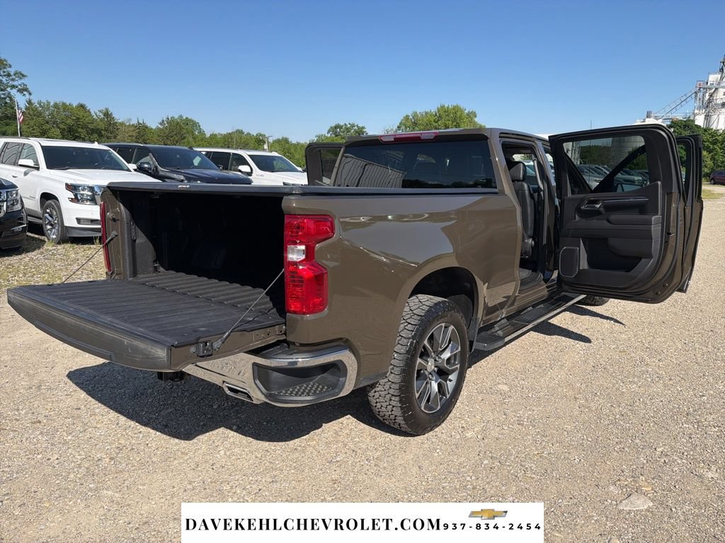 Used 2023 Chevrolet Silverado 1500 LT AWD/4WD image 29