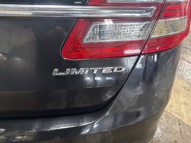 Used 2019 Ford Taurus Limited FWD image 6