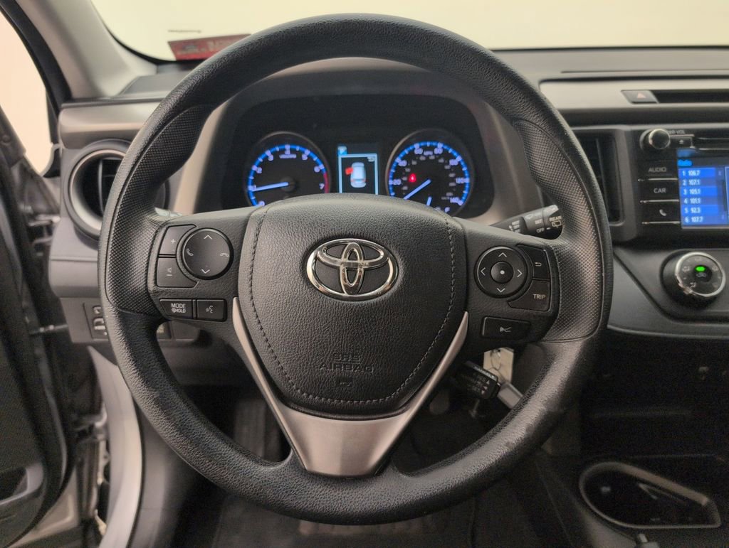 Used 2017 Toyota RAV4 LE FWD image 34