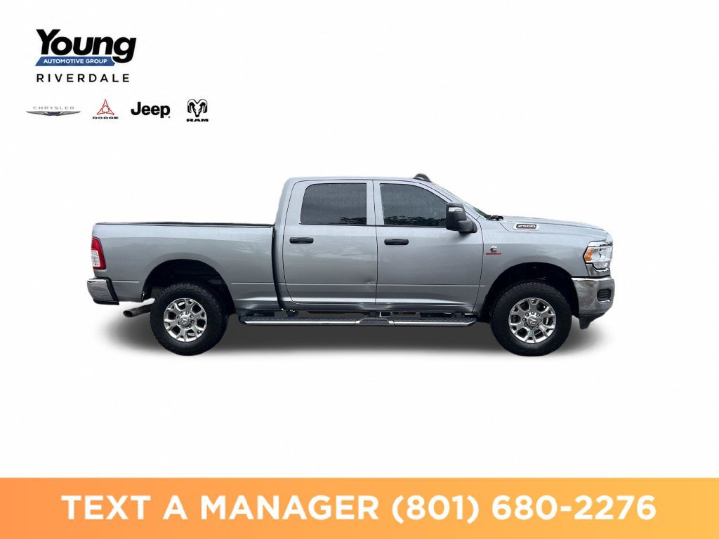 Used 2024 RAM 2500 Tradesman w/ Chrome Appearance Group AWD/4WD image 5