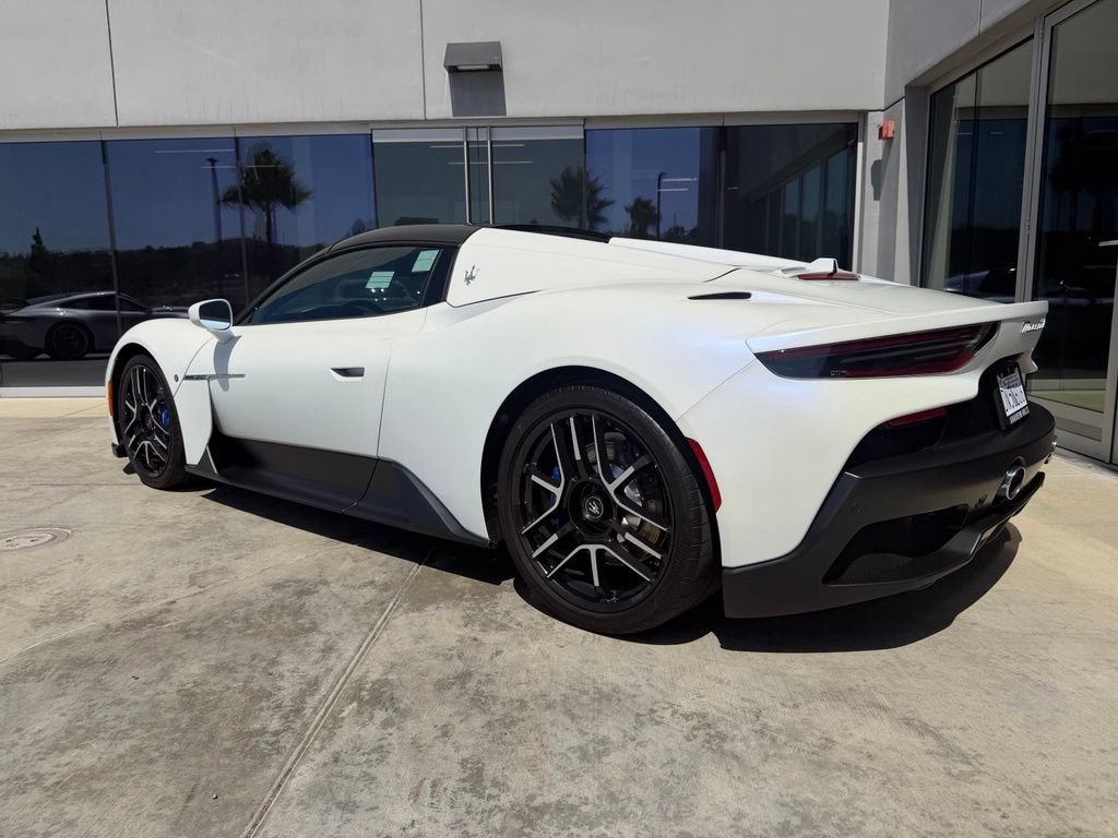 Used 2023 Maserati MC20 Spyder RWD image 5