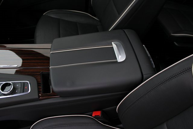 Used 2023 Cadillac Escalade Premium Luxury w/ LPO, Floor Liner Package image 32