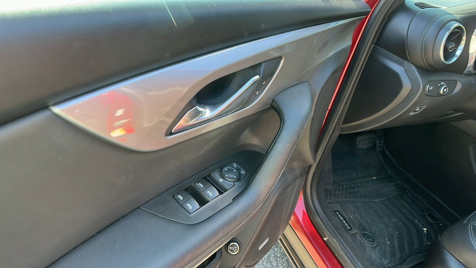 Used 2019 Chevrolet Blazer LT w/ Sound & Technology Package image 15