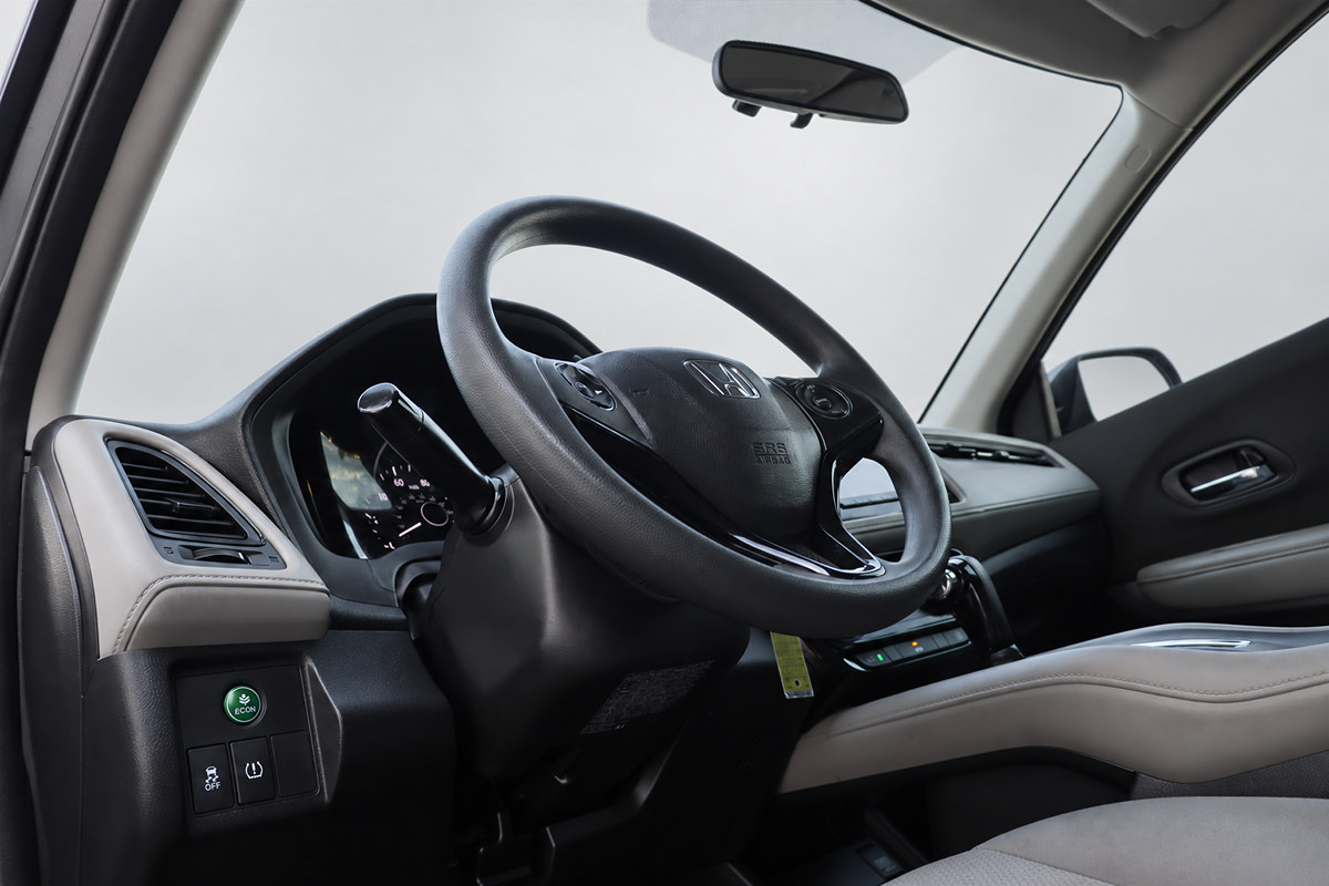 Used 2020 Honda HR-V LX image 27