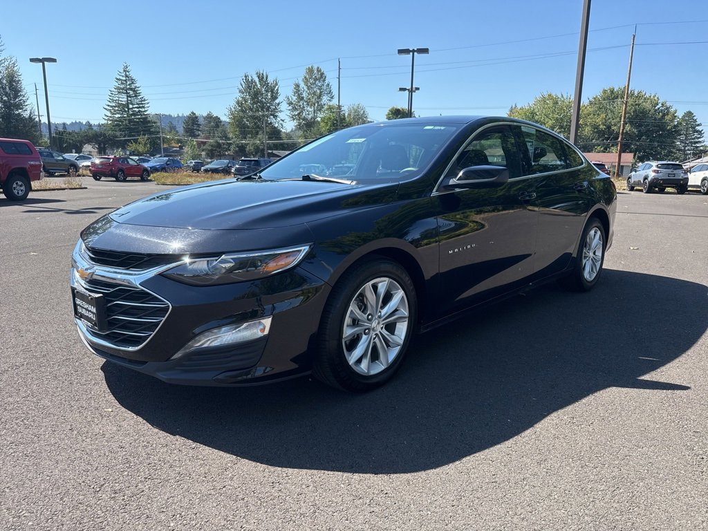 Used 2023 Chevrolet Malibu LT image 3