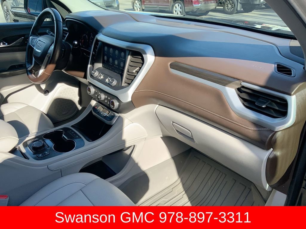 Certified 2023 GMC Acadia SLT w/ Technology Package image 32