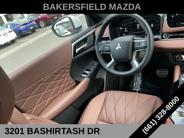 Used 2025 Mitsubishi Outlander SEL FWD image 14