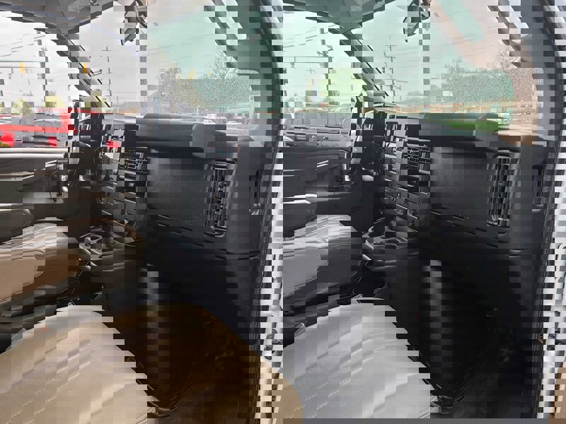 Used 2021 Chevrolet Express 2500 Extended w/ Driver Convenience Package image 11