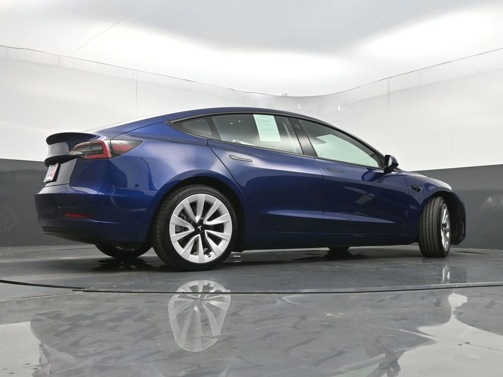 Used 2023 Tesla Model 3 Standard Range image 29