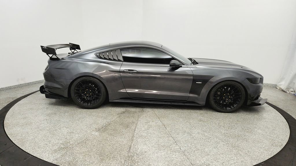 Used 2016 Ford Mustang GT RWD image 6