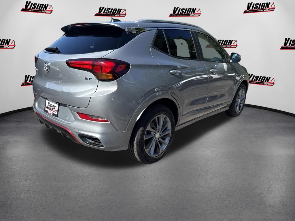 Used 2023 Buick Encore GX Select w/ Sport Touring Package FWD image 5