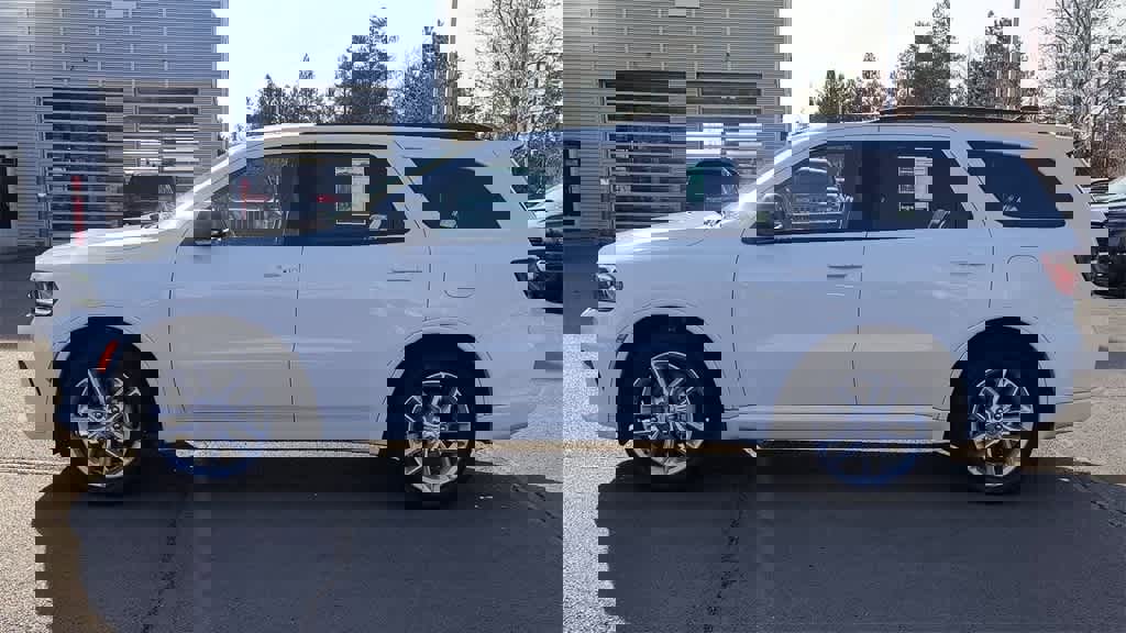 Used 2024 Dodge Durango GT image 5